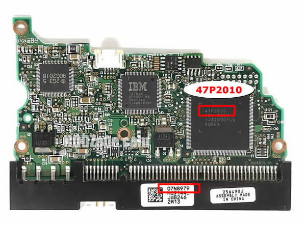 07N8979 日立(HITACHI)のHDD基板